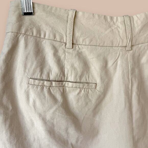 Alex Marie Linen Blend Pleated High Rise Wide Leg Bermuda Shorts Size 12 Neutral - Picture 7 of 11